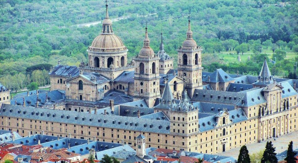 El Monasterio de San Lorenzo del Escorial
Sitios que visitar cerca de Madrid